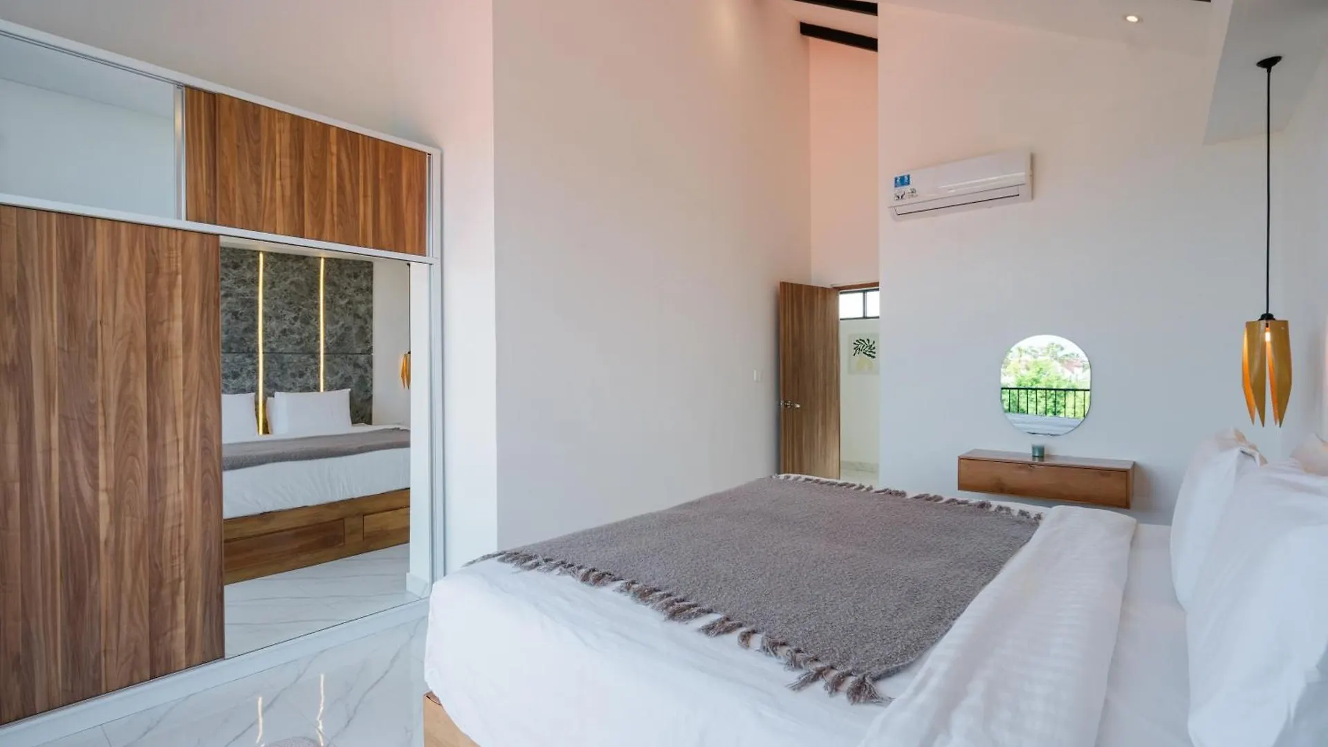 Canggu Loft Villa By Betterplace Seminyak   Seminyak (Bali)