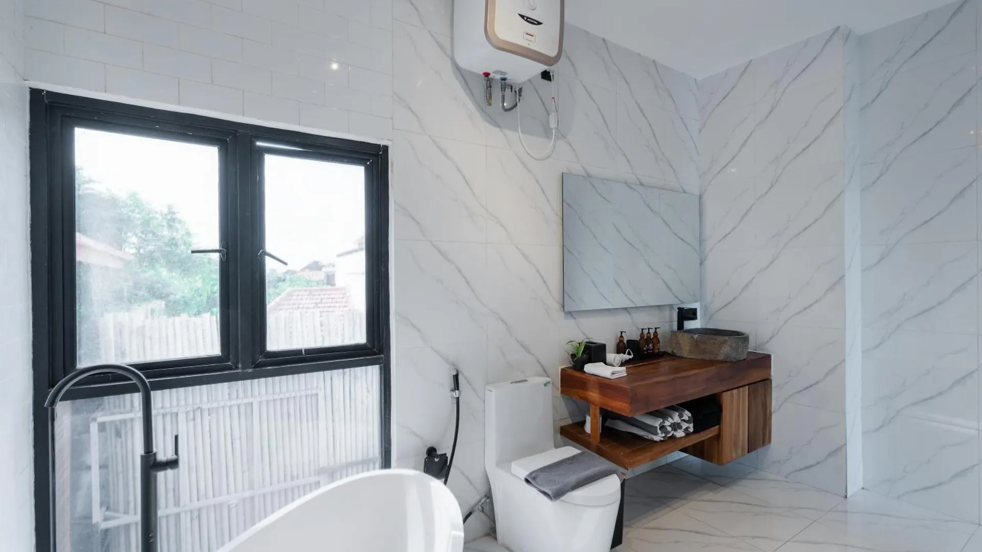 Canggu Loft Villa By Betterplace Seminyak  Seminyak (Bali)