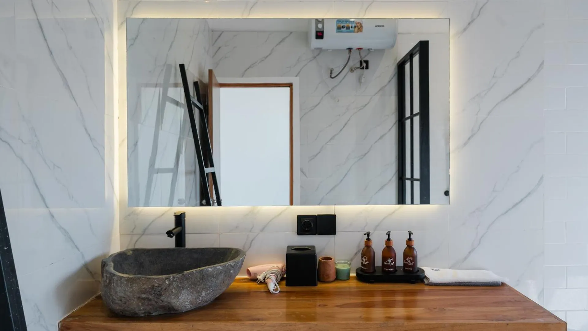 Canggu Loft Villa By Betterplace Seminyak