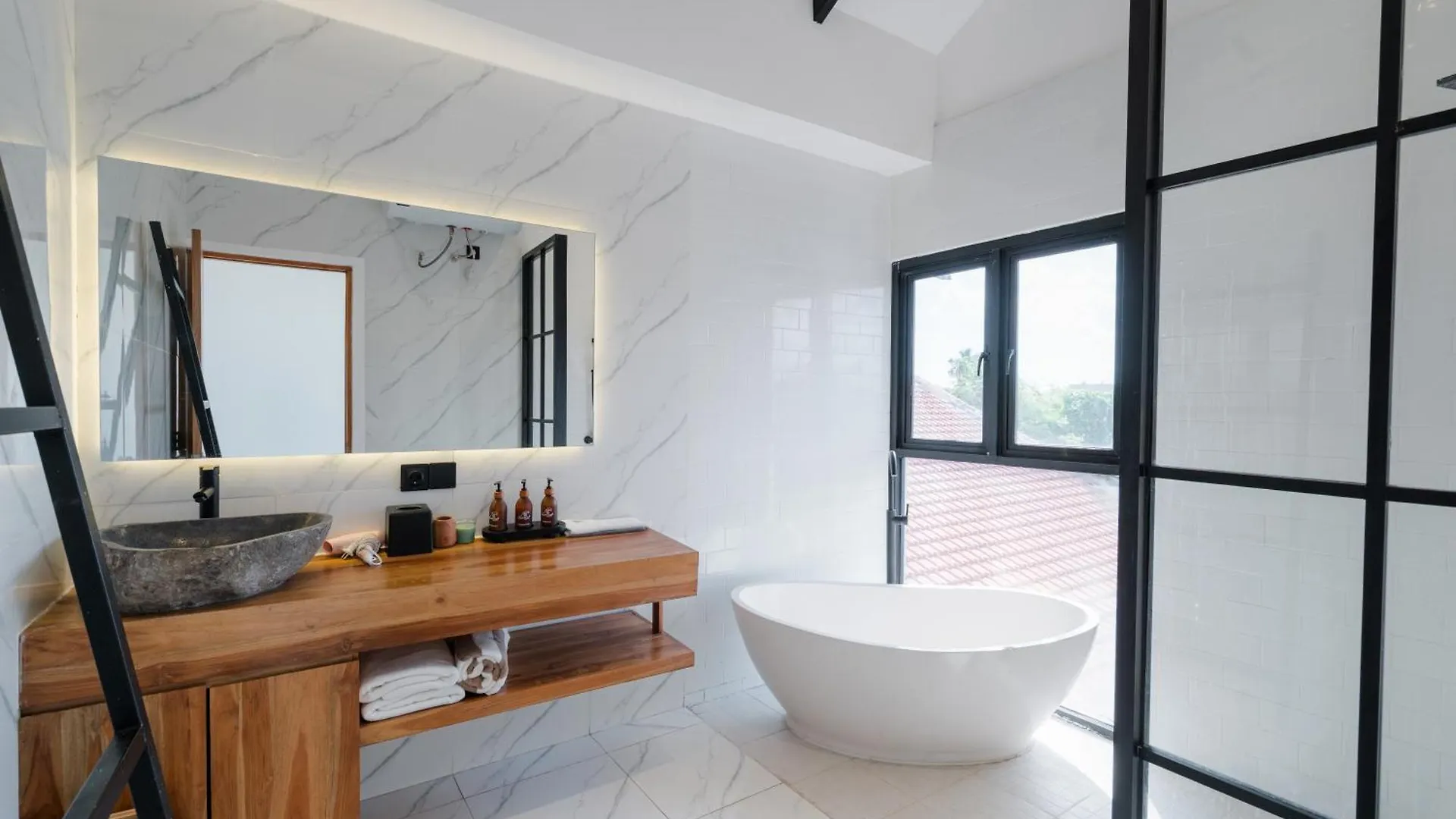 Canggu Loft Villa By Betterplace Seminyak Indonésie
